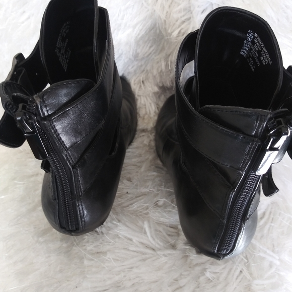 Valvet Heart - Picture 3 of 5